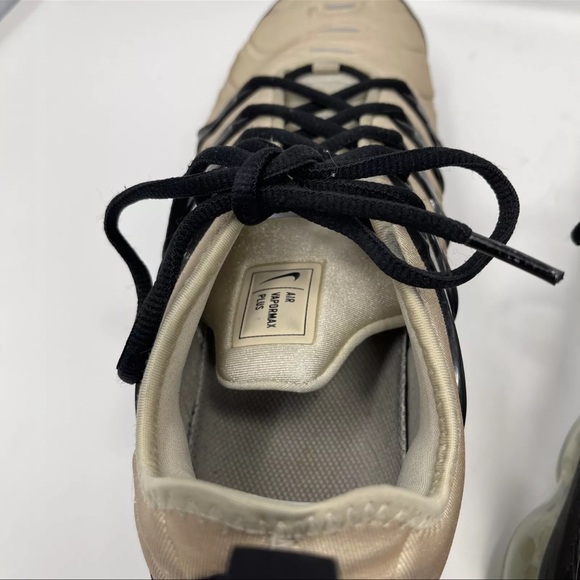 Nike Air Vapormax Plus Men’s Size 10.5 Rattan White Khaki Brown Black DX3720-200 - Picture 10 of 14